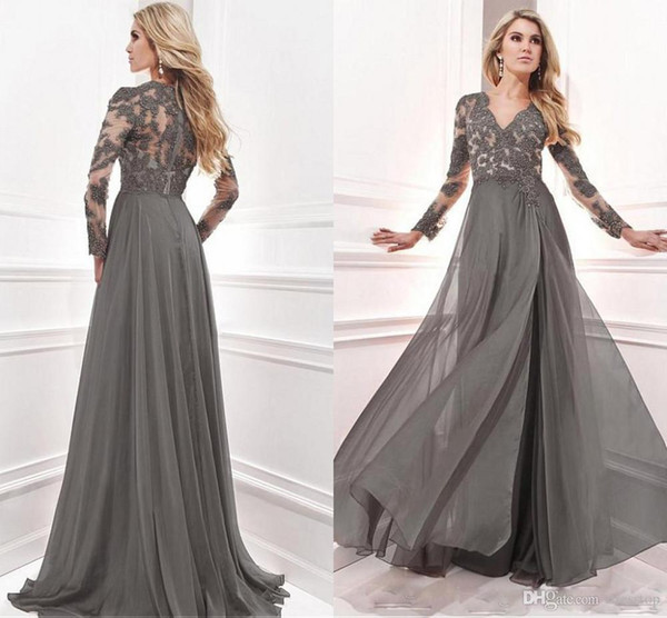 Chic Chiffon Mother Of The Bride Dresses With Long Sleeves V-Neck A-Line Wedding Guest Dress Floor Length Appliqued Mother Groom Gowns