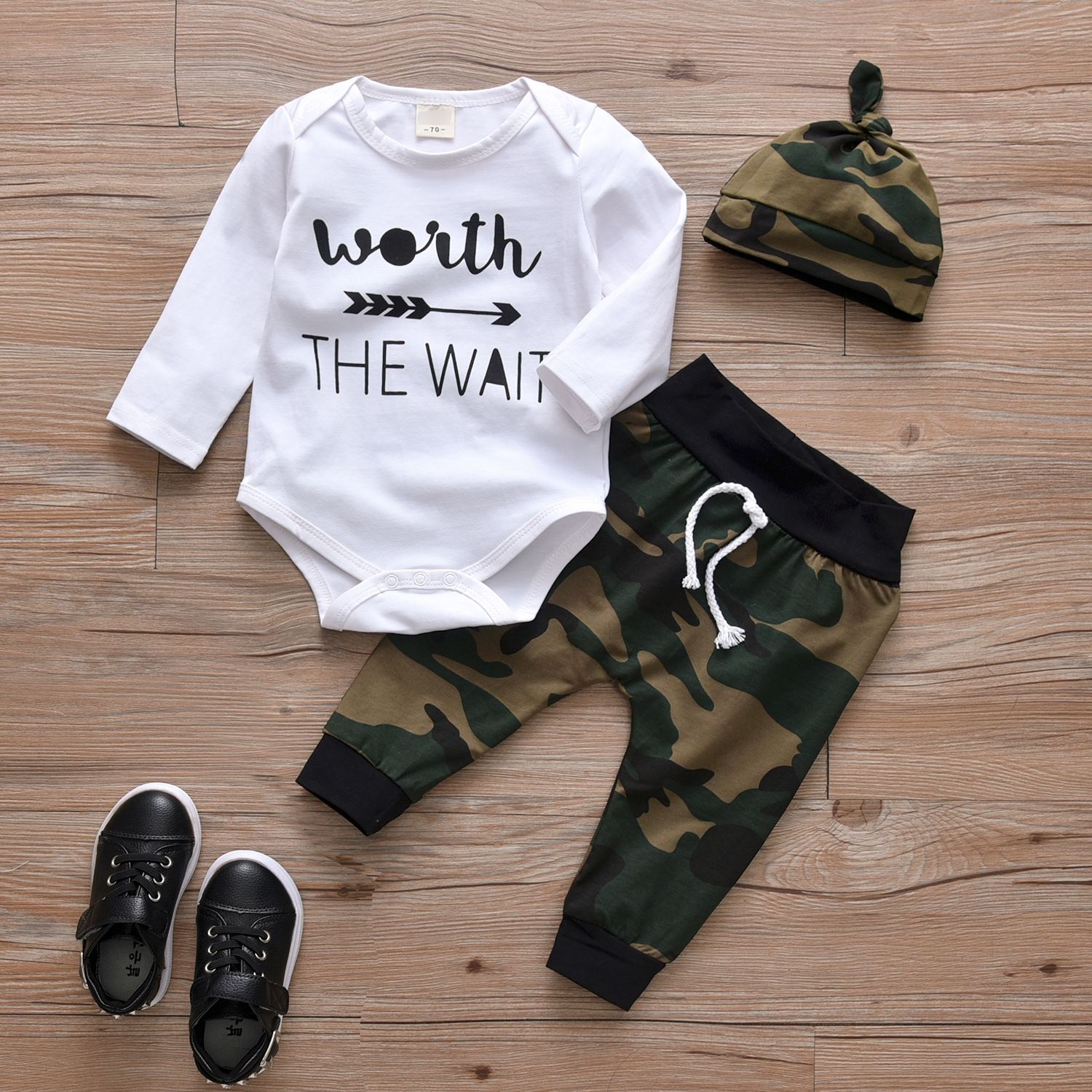 3-piece Baby Boy's Letter Print Bodysuit, Camouflage Pants and Knot Hat