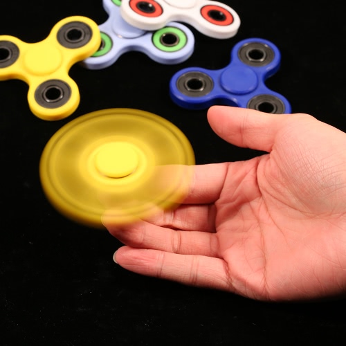 Tri Finger Spinner Fidget Toy High Quality Hybrid Ceramic Bearing Spin Widget Focus Toy EDC Pocket Desktoy Gift for ADHD Children Adults Compact One Hand Fast Spinning
