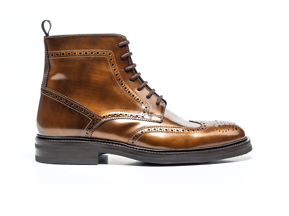 Colombo - Ankle wing brogue boot in bronze polished leather