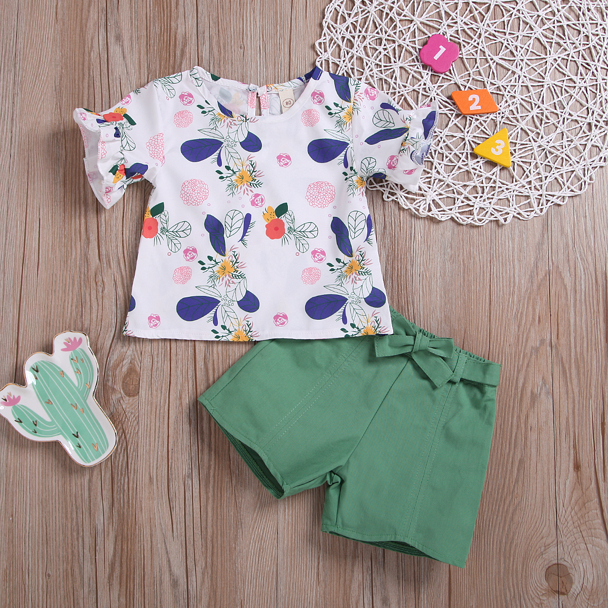 Baby / Toddler Pretty Floral Print Ruffled Tee and Solid Belted Shorts Set