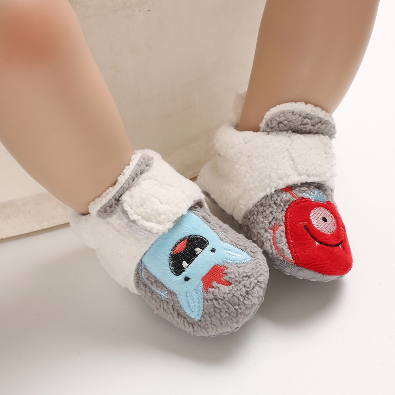 Baby / Toddler Adorable Animal Embroidery Fleece Velcro Prewalker Shoes