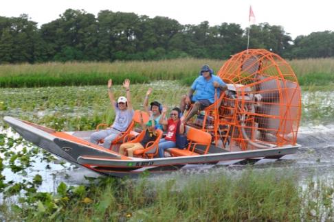Boggy Creek Airboat Rides - Night Expedition 1 Hour tour