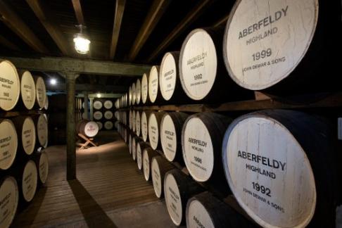 Dewar's Aberfeldy Distillery - Whisky & Chocolate Tasting Tour