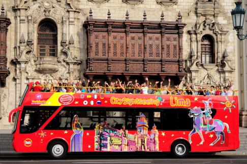 City Sightseeing Lima at Night + Fountains Tour
