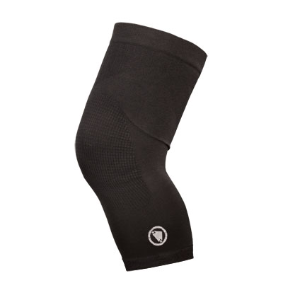 ENDURA Engineered Knee Warmer: Black - S-M