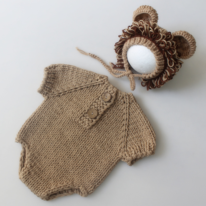 Lion Design Baby Photography Prop Hat and Sweater Set