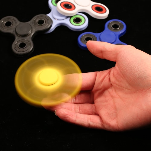 Tri Finger Spinner Fidget Toy haute qualité hybride Roulement céramique Spin Widget focus Toy EDC Pocket Desktoy cadeau pour le TDAH Enfants Adultes Compact One Hand Spinning rapide