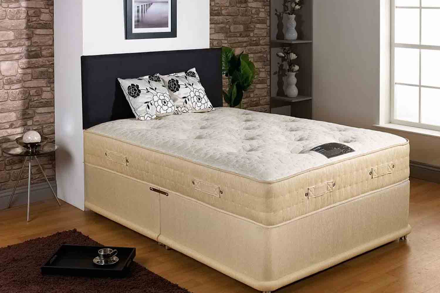 Joseph Bubbles 2000 Pocket Sprung Memory Divan Bed-Super King Size-2 Drawers Either Side