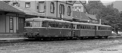 Piko H0 52721 H0 Schienenbus 798 mit Steuerwagen 998.6 der DB (52721)