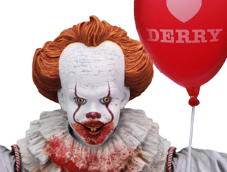 Pennywise `I Heart Derry` Edition Poseable Figure from It