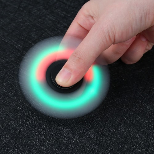 Nueva luz de iluminación LED Brillante dedo de mano luminoso Tri Spinner Fidget Toy Reductor de estrés La ansiedad alivia el ayudante de enfoque EDC Pocket Desktoy regalo para ADHD Niños Adultos