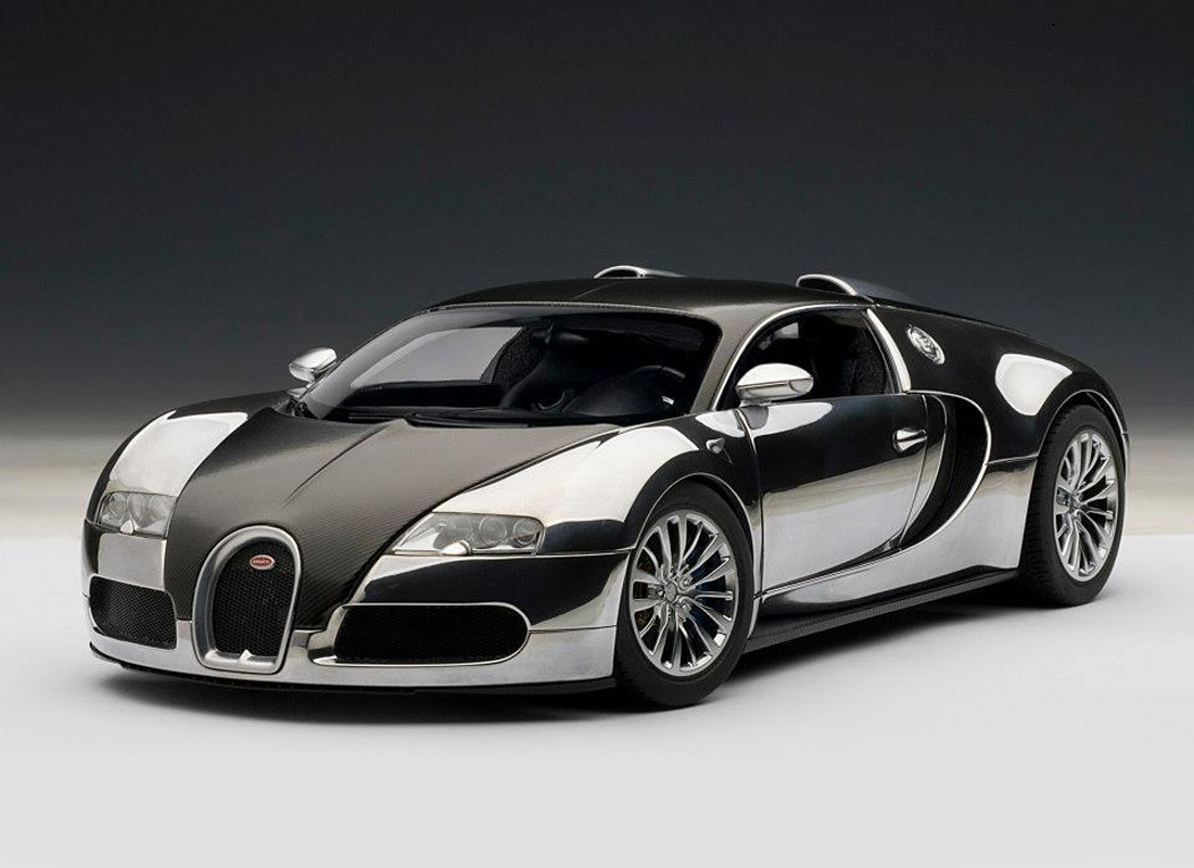 Bugatti EB 16.4 Veyron `Pur Sang` (2007) in Chrome and Black (1:18 scale by AUTOart 70966)