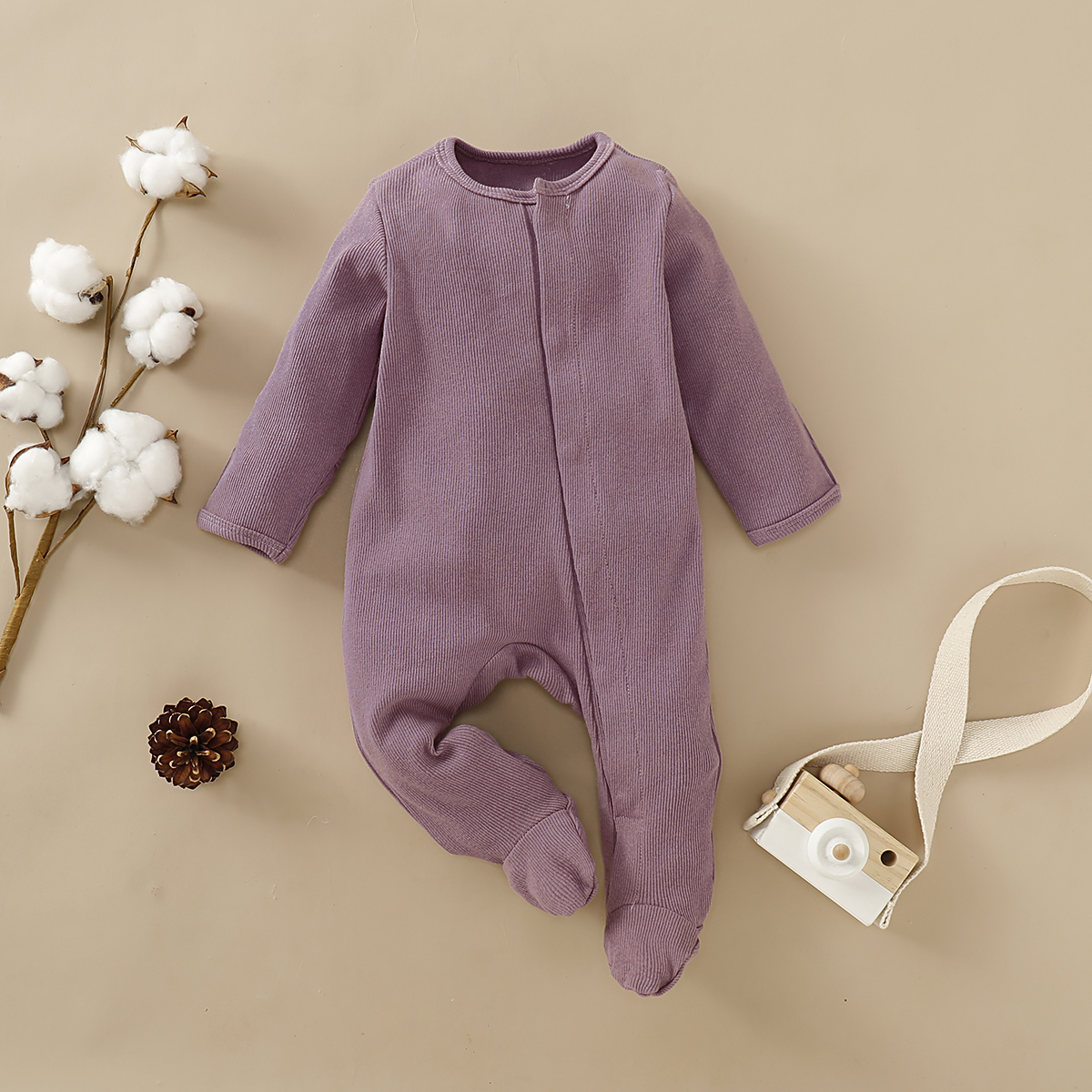 Baby Boy / Girl Solid Footed Long-sleeve Jumpsuit
